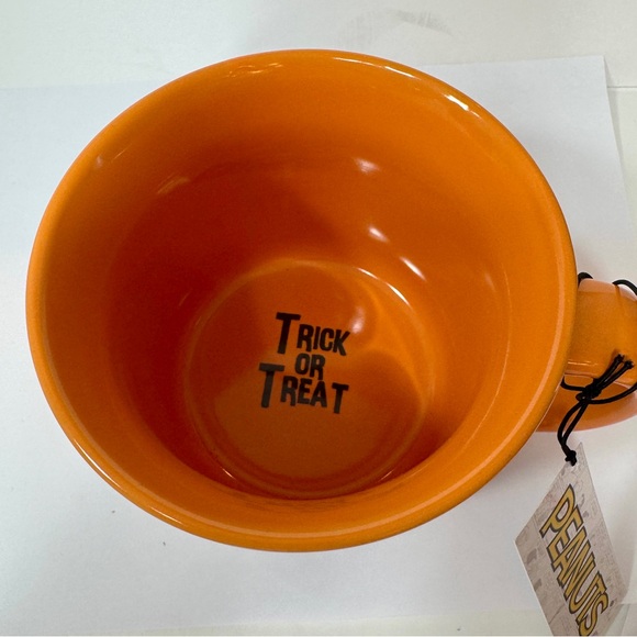 NWT. Peanuts Snoopy Mug Vampire Bat & Woodstock bats Halloween Mug Cup. - Picture 3 of 14